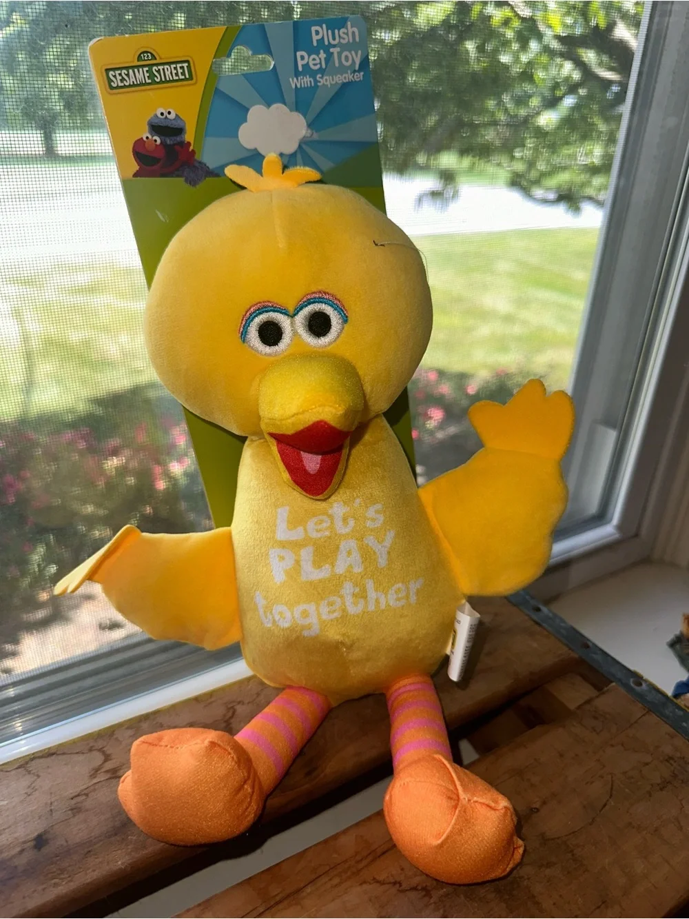Sesame Street Big Bird 14”Plush Pet Toy With Clinker & Squeaker 